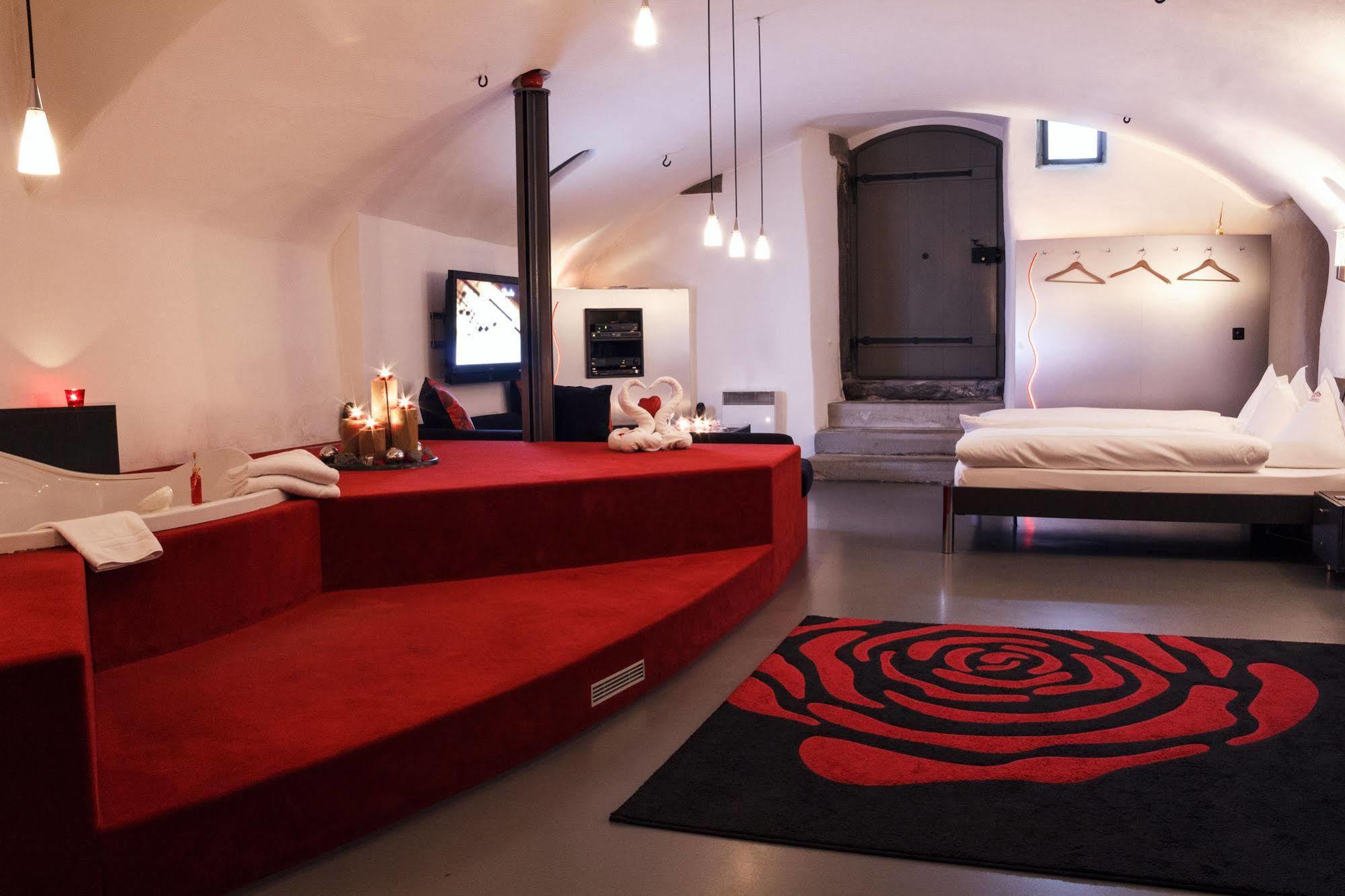 Romantik Hotel Baeren Duerrenroth Bagian luar foto