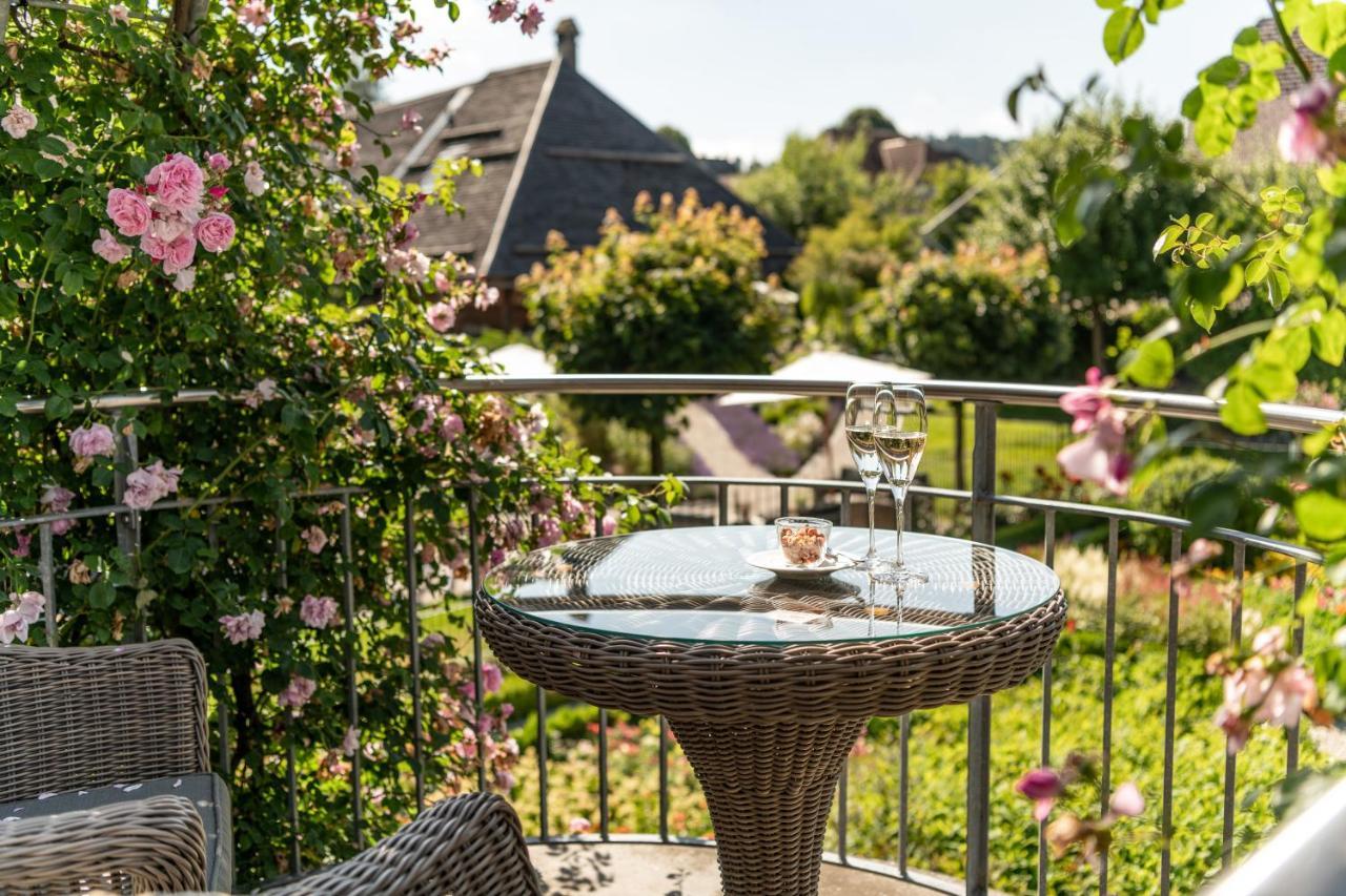 Romantik Hotel Baeren Duerrenroth Bagian luar foto