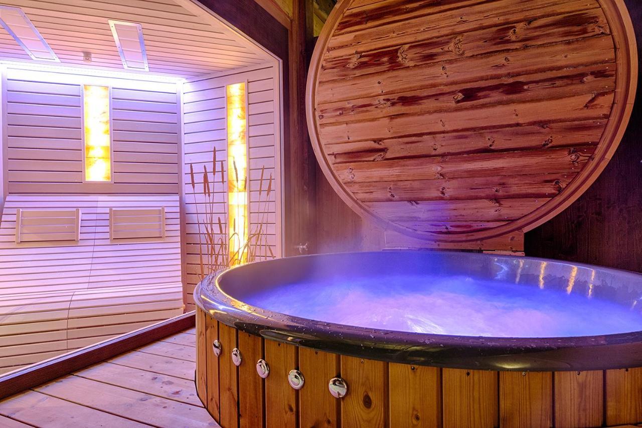 Romantik Hotel Baeren Duerrenroth Bagian luar foto
